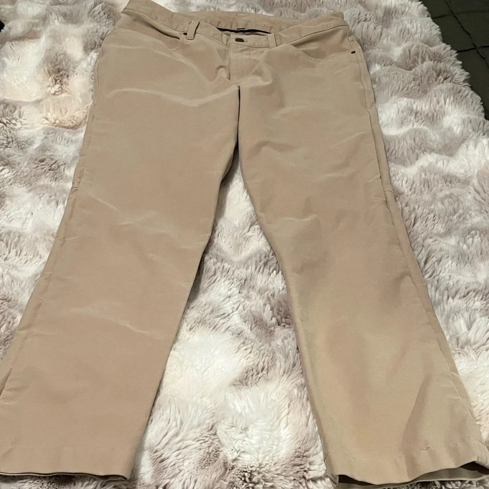 Lululemon pants - Picture 1 of 7